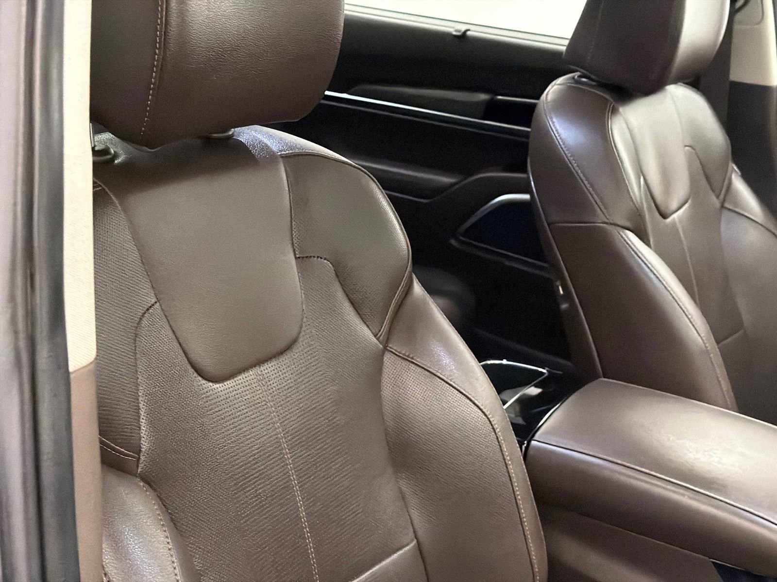 Used 2022 Kia Telluride SX image 12