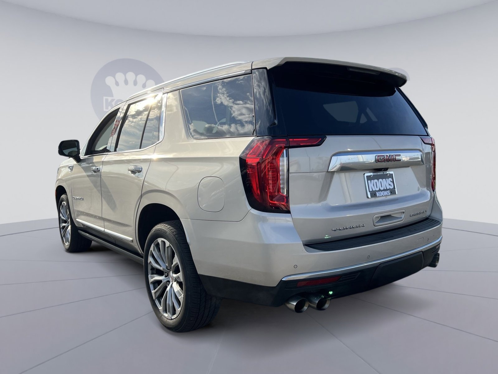 Used 2021 GMC Yukon Denali w/ Denali Premium Package image 14
