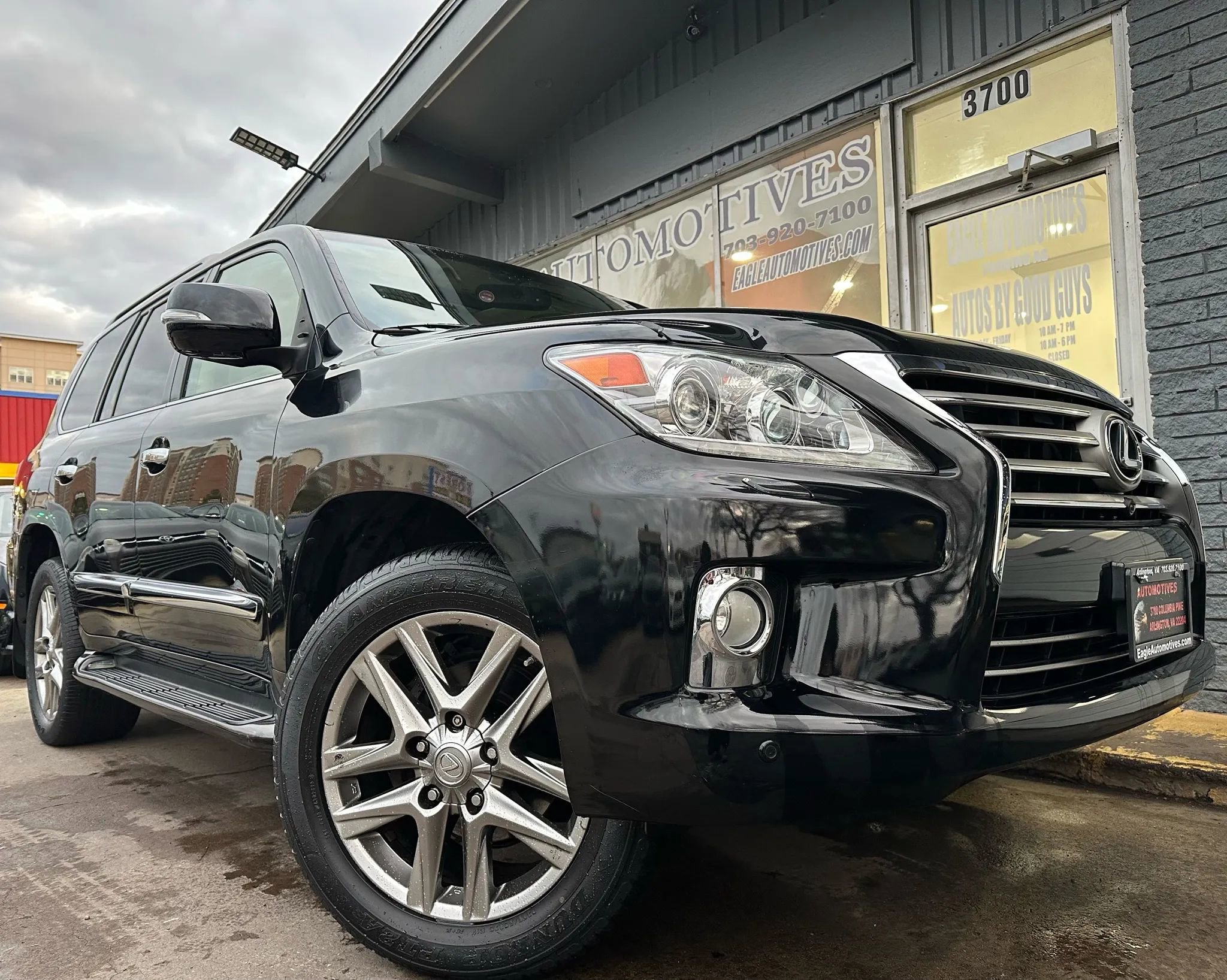 Used 2013 Lexus LX 570 4WD