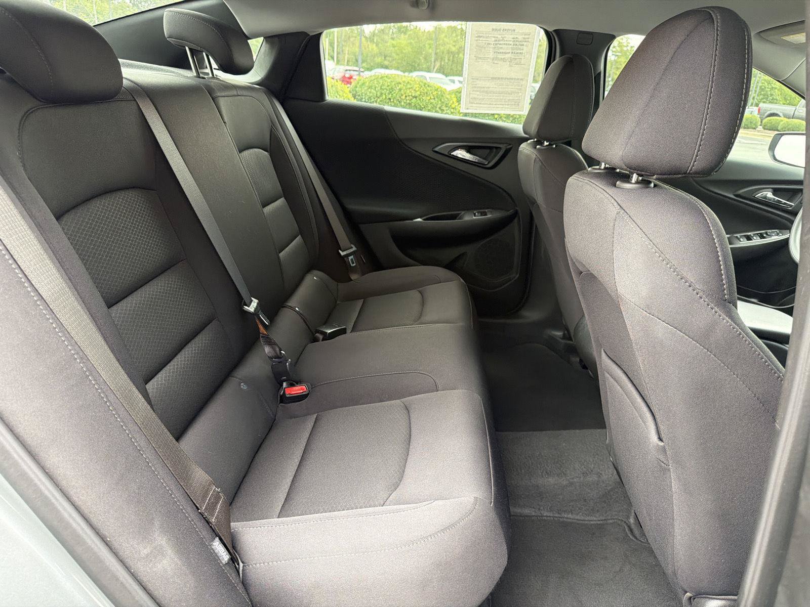 Used 2025 Chevrolet Malibu LS FWD image 31