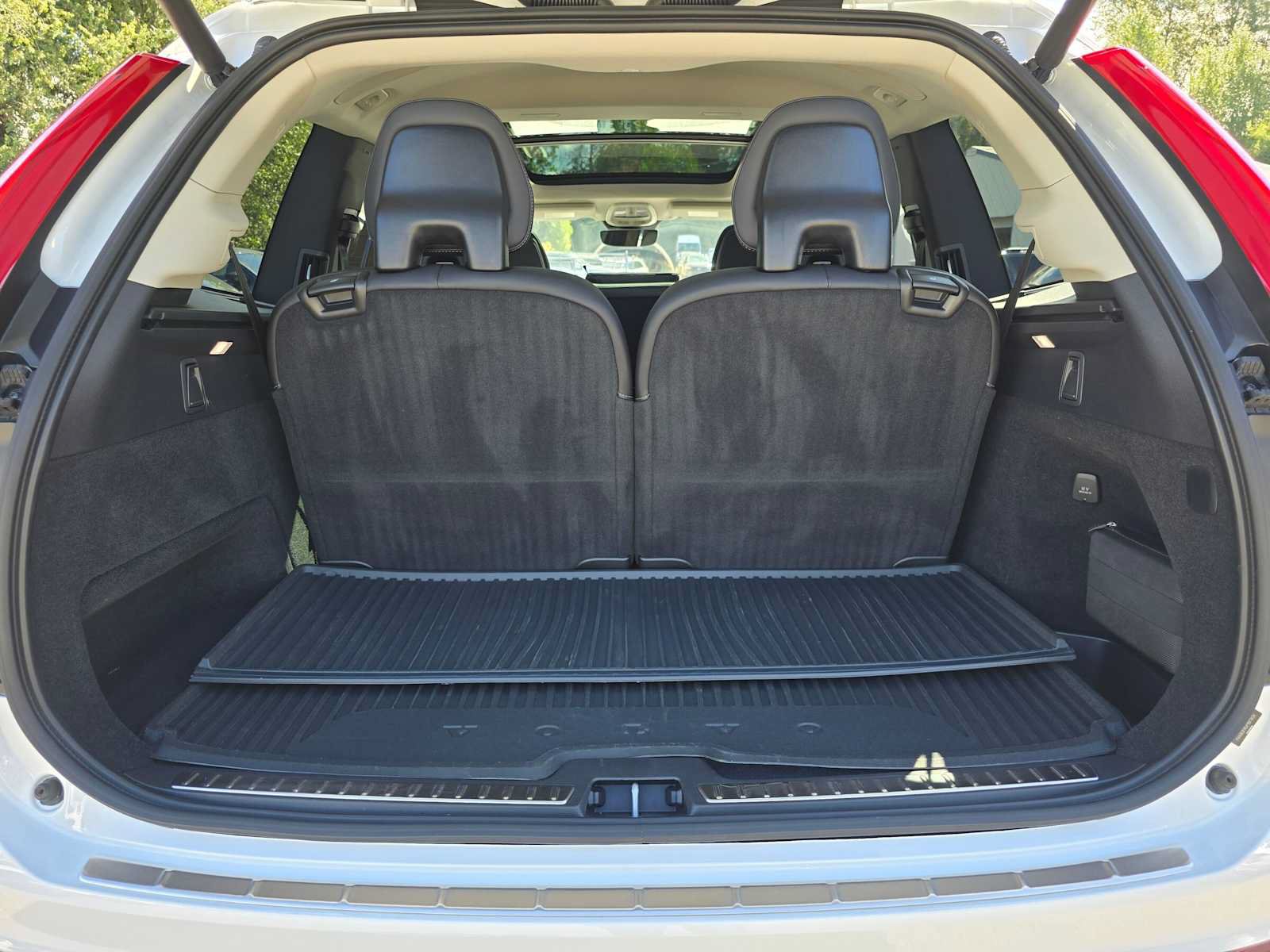 Used 2023 Volvo XC90 B6 Ultimate w/ Protection Package Premier AWD/4WD image 15