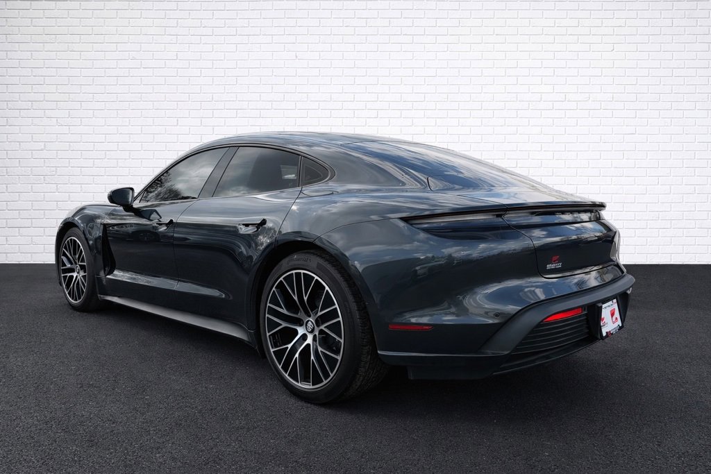 Used 2024 Porsche Taycan w/ Premium Package image 6