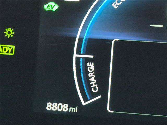 Used 2025 Toyota Camry SE w/ Multimedia Upgrade Package FWD image 10