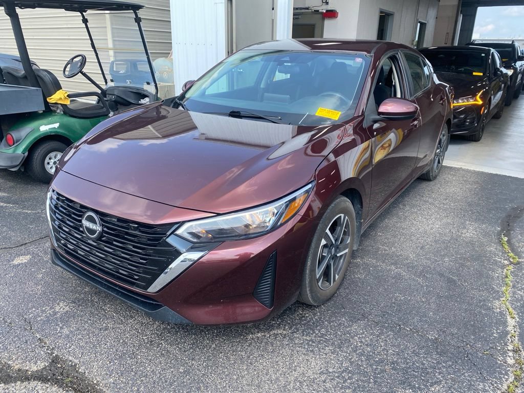 Used 2024 Nissan Sentra SV FWD image 2