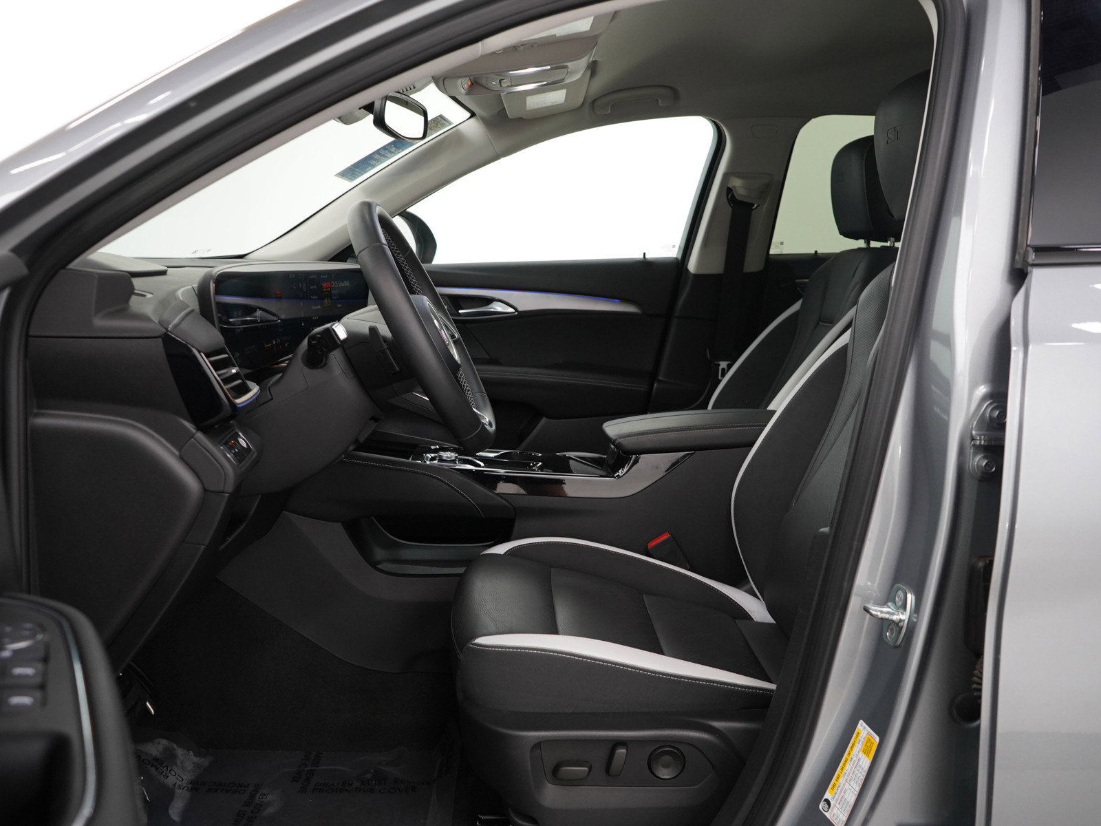 Used 2025 Buick Envision Sport Touring image 18