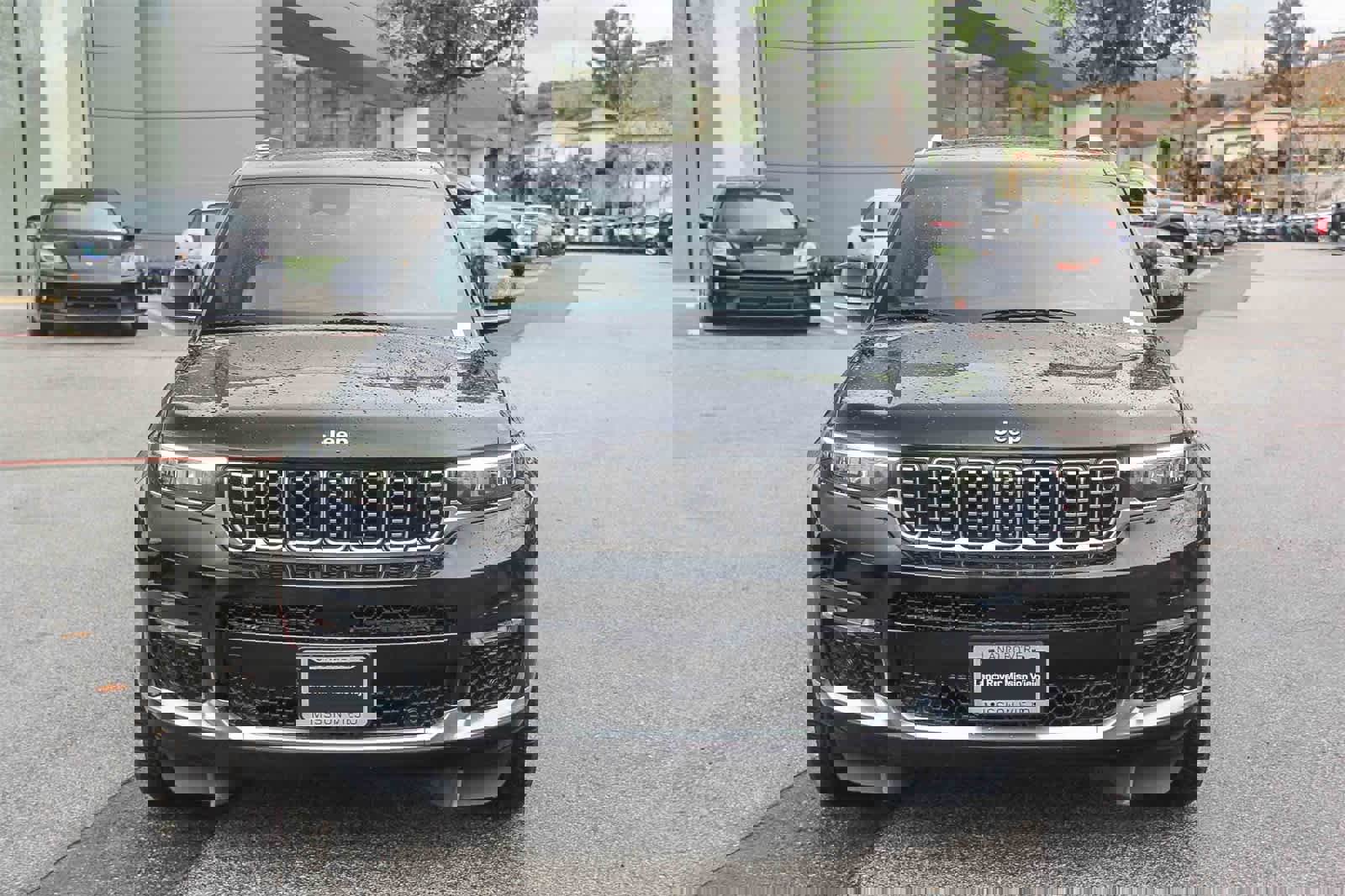 Used 2021 Jeep Grand Cherokee L Summit w/ Advanced Protech Group IV image 2