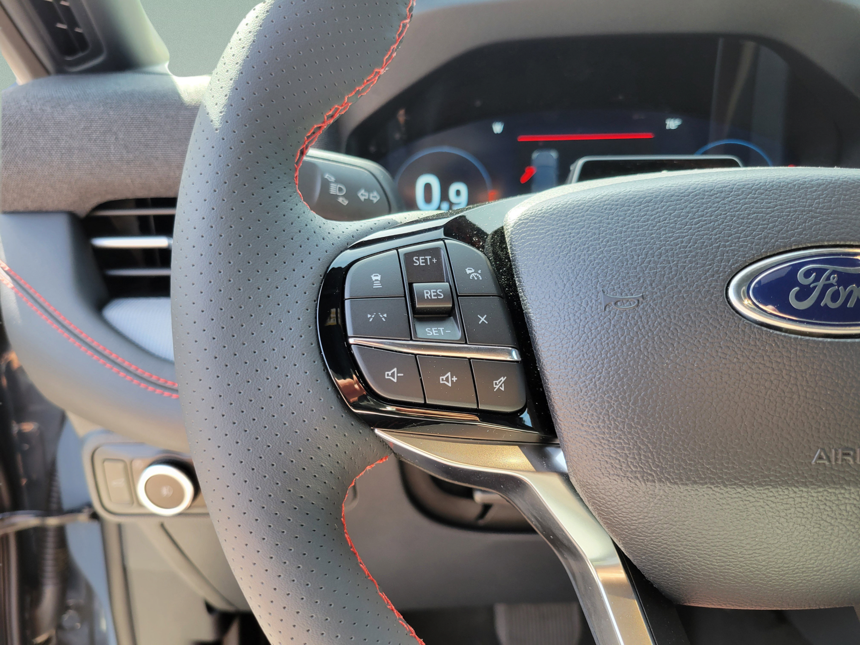 New 2026 Ford Explorer ST-Line RWD image 12