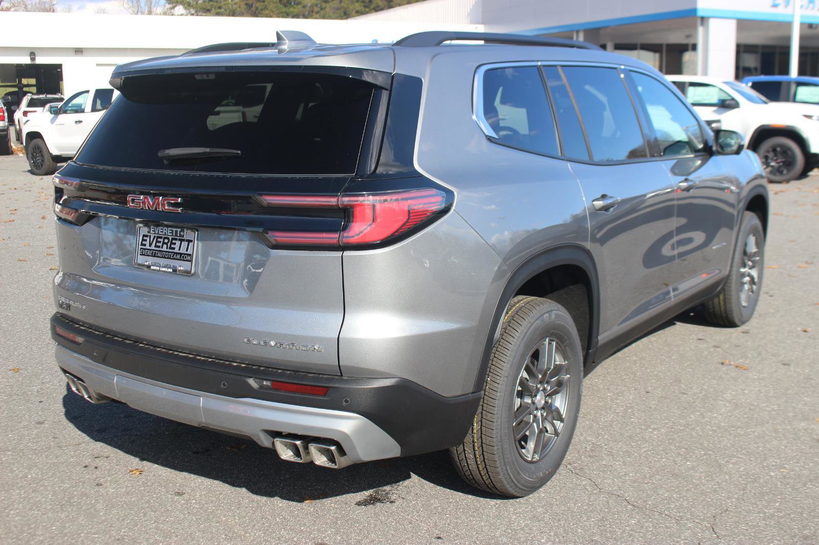 New 2026 GMC Acadia Elevation image 7