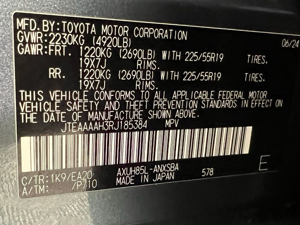 Used 2024 Toyota Venza Limited image 38