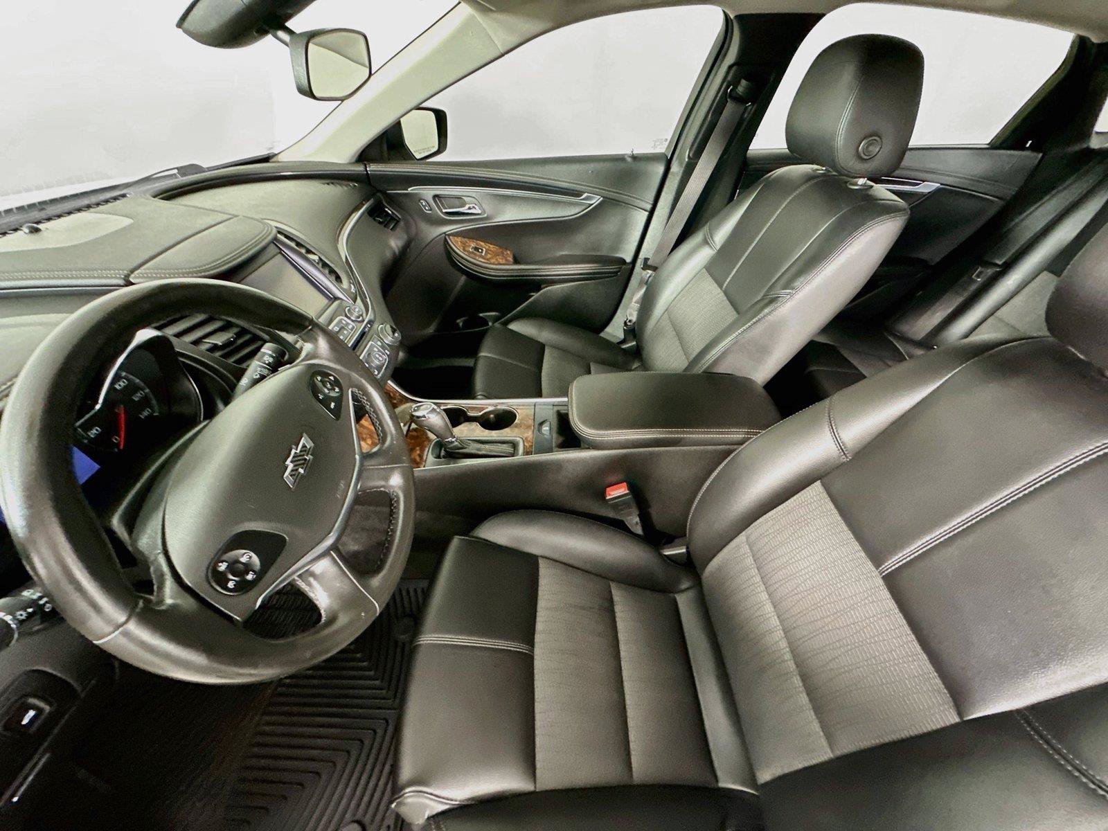 Used 2015 Chevrolet Impala LT FWD image 5