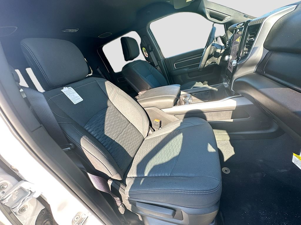 New 2025 RAM 2500 Big Horn image 32