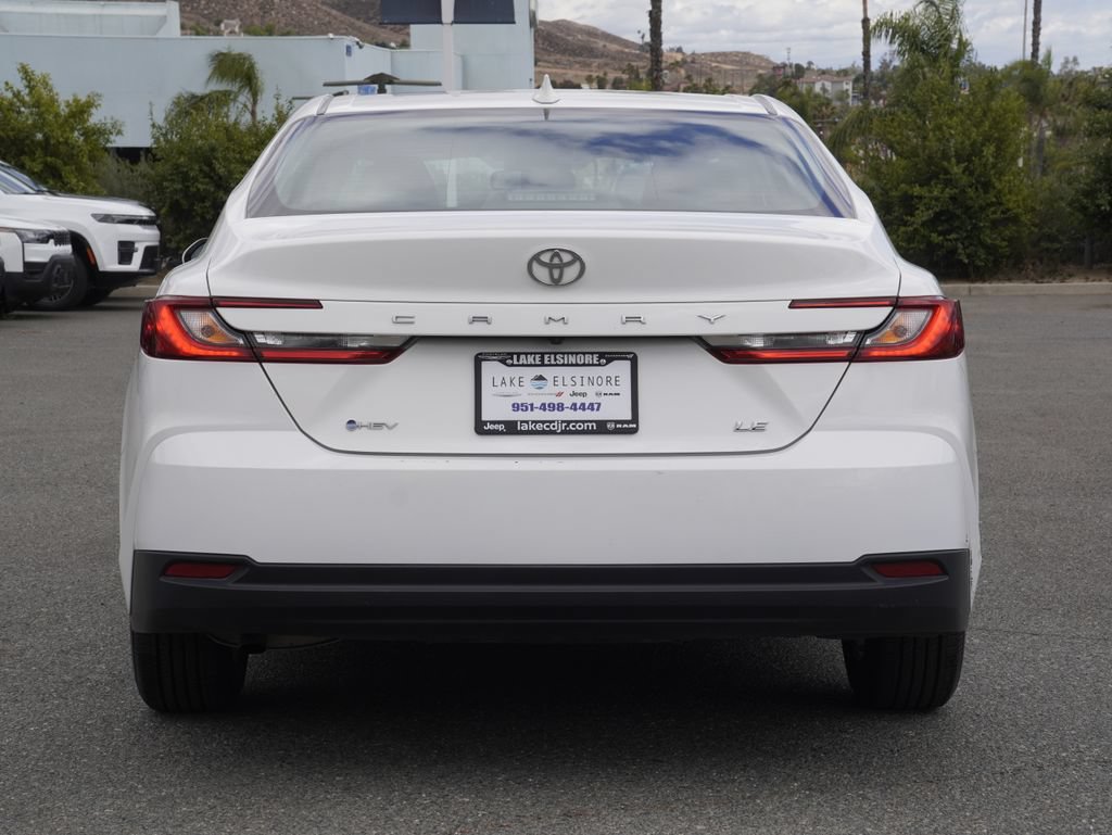 Used 2025 Toyota Camry LE FWD image 5
