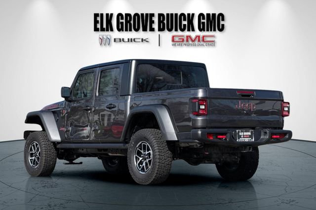 Used 2025 Jeep Gladiator Rubicon w/ Convenience Group image 6