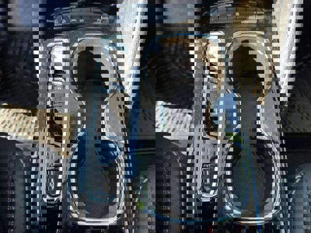 Used 2023 Buick Envision Essence image 23