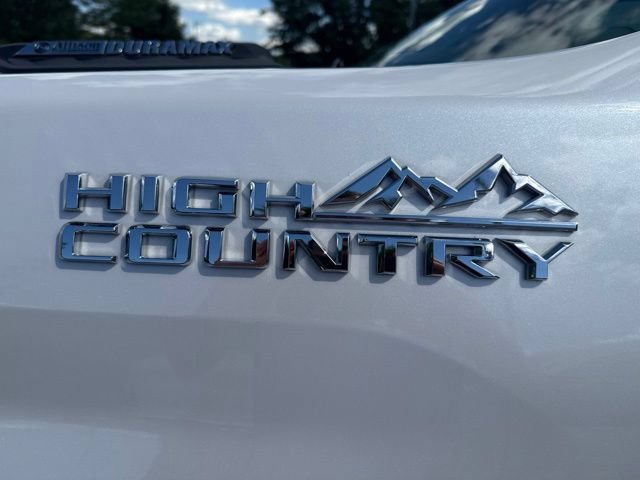 Used 2024 Chevrolet Silverado 2500 High Country w/ High Country Premium Package AWD/4WD image 12