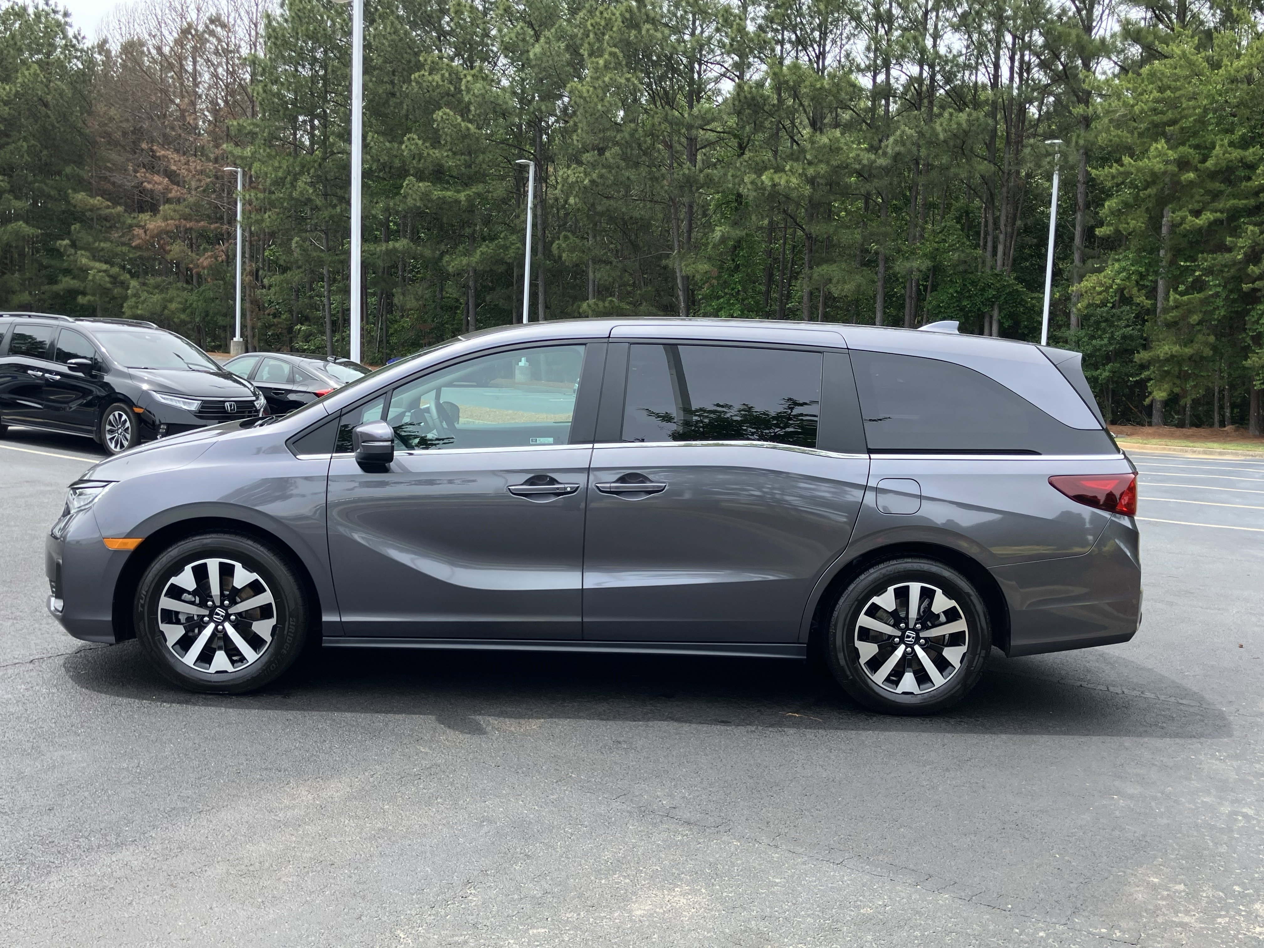 Used 2026 Honda Odyssey EX-L image 7