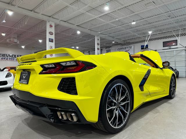Used 2023 Chevrolet Corvette Stingray Premium Conv w/ Z51 Performance Package RWD image 3