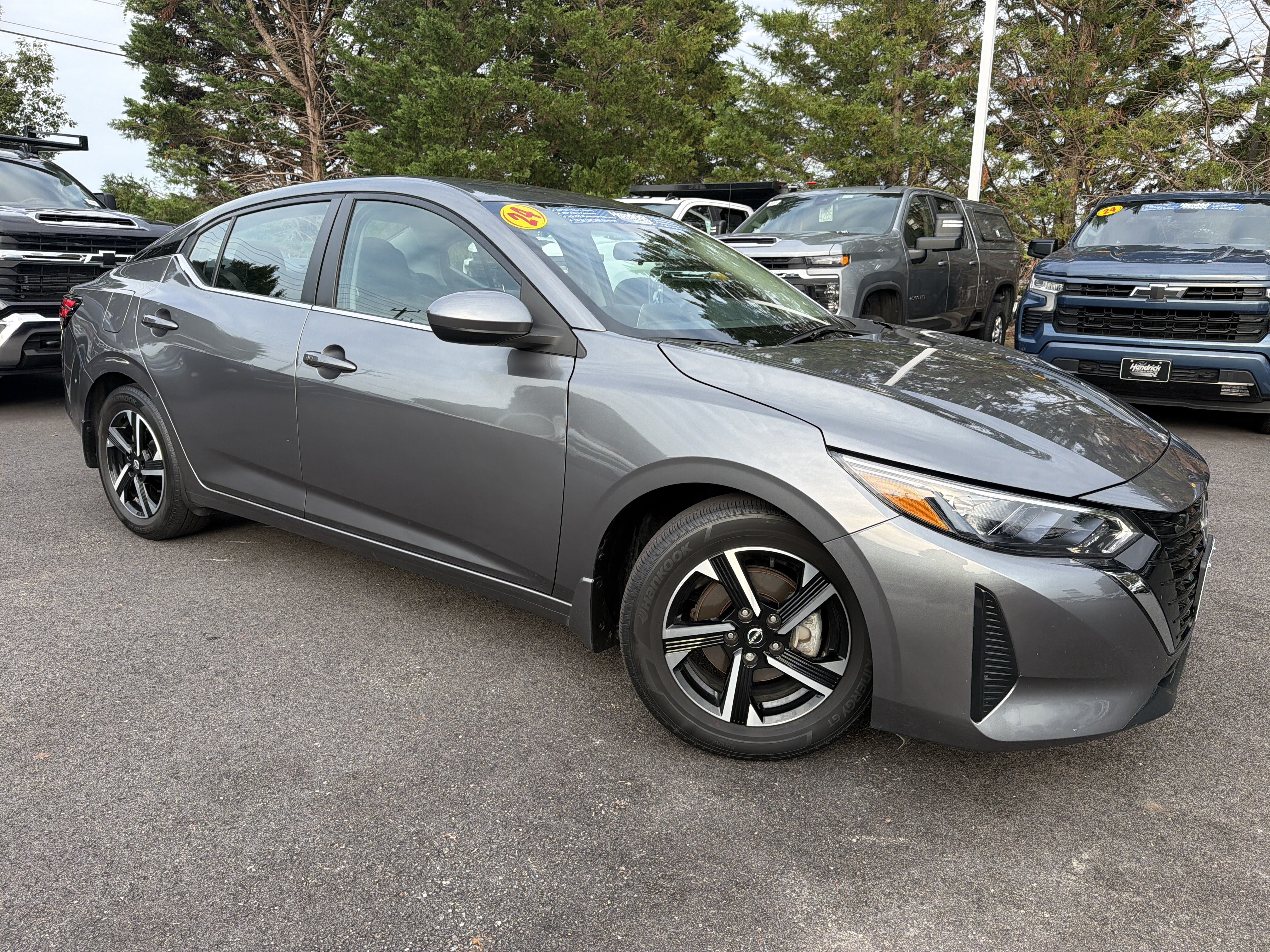 Used 2024 Nissan Sentra SV w/ All-Weather Package FWD image 2