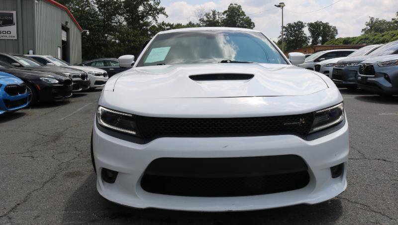 Used 2017 Dodge Charger R/T Scat Pack w/ Beats Audio Group RWD image 2