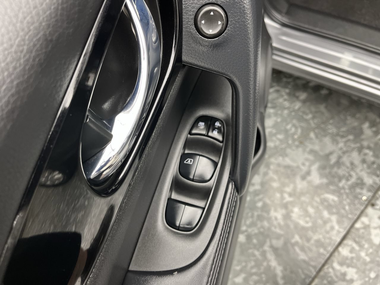 Used 2020 Nissan Rogue Sport SV w/ All-Weather Package AWD/4WD image 7