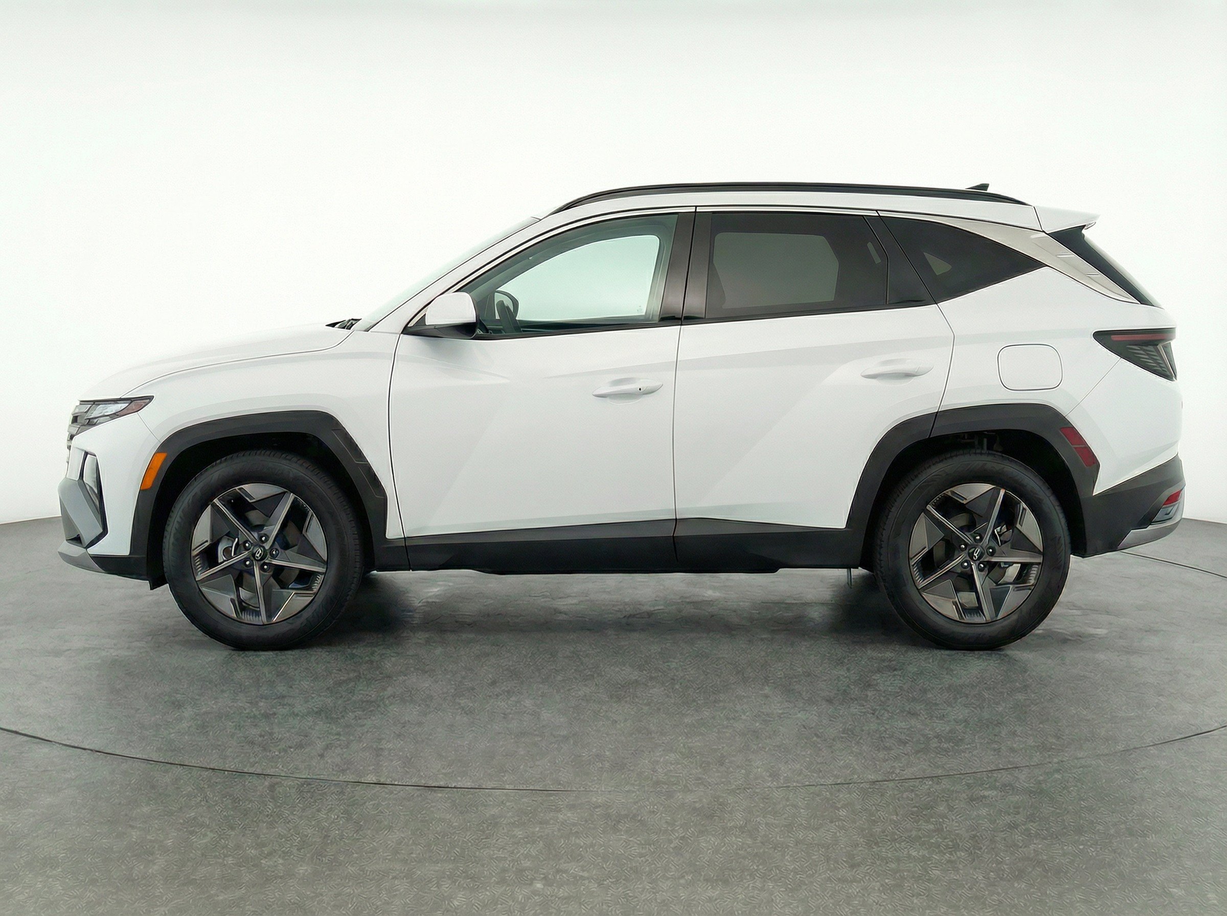 Used 2025 Hyundai Tucson SEL FWD image 5