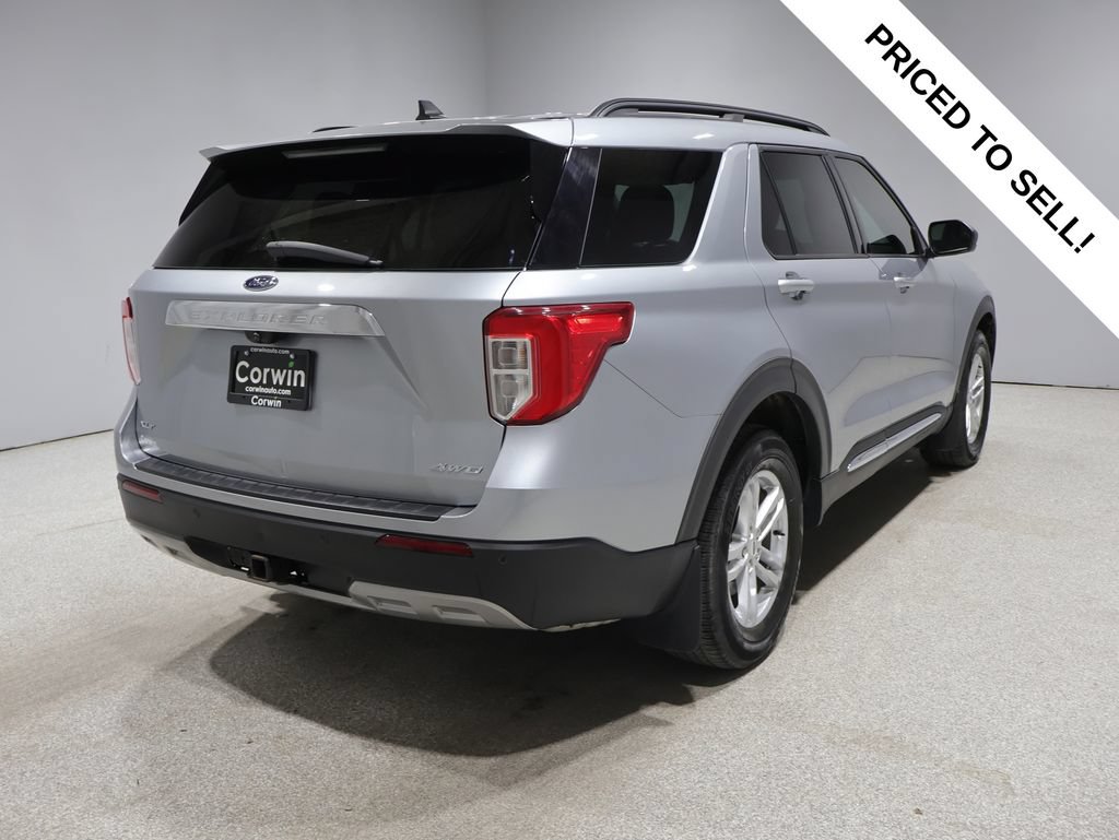 Used 2022 Ford Explorer XLT AWD/4WD image 2