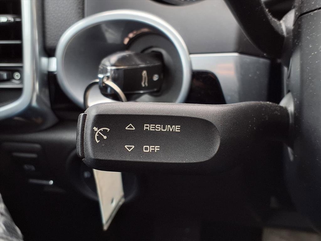 Used 2017 Porsche Cayenne Platinum Edition image 18