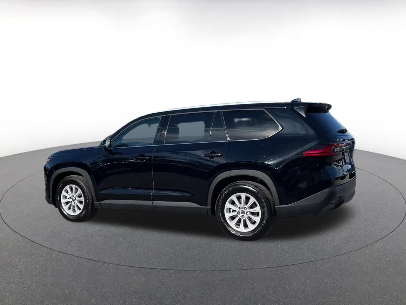 Used 2025 Toyota Grand Highlander FWD image 10