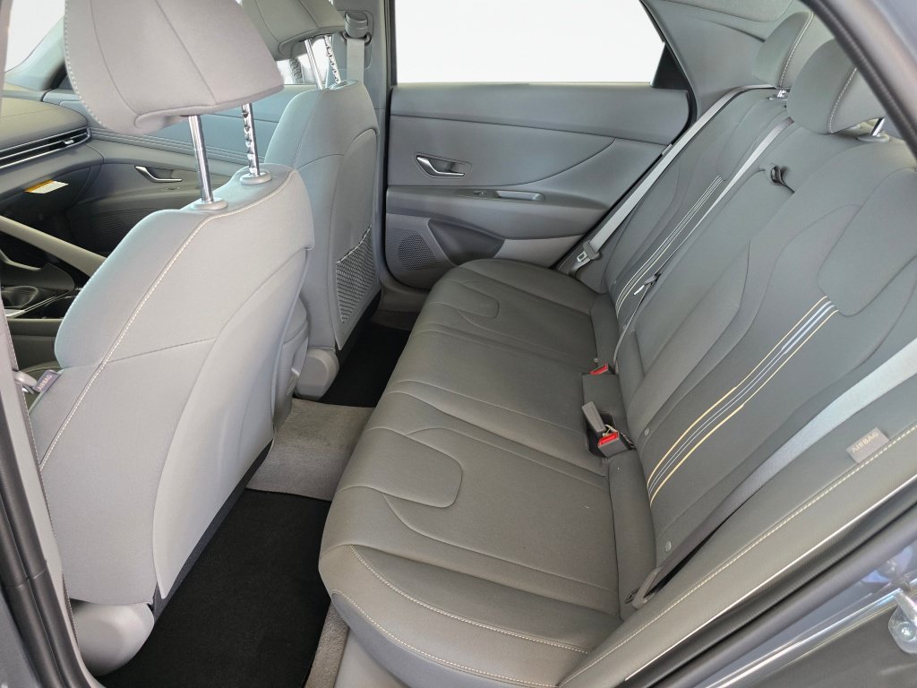 New 2026 Hyundai Elantra SEL Sport Premium FWD image 35