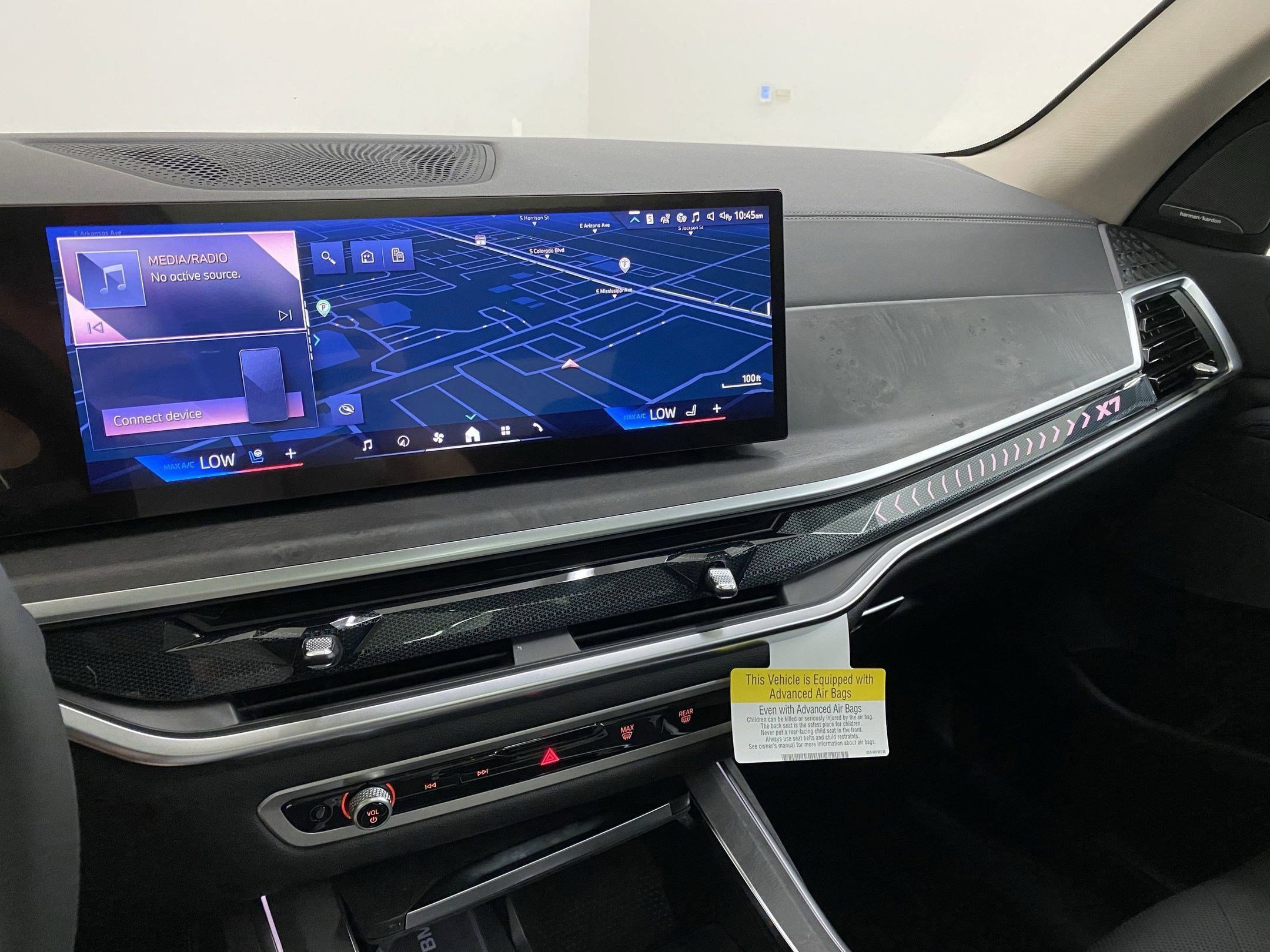 Used 2026 BMW X7 xDrive40i w/ Premium Package image 26