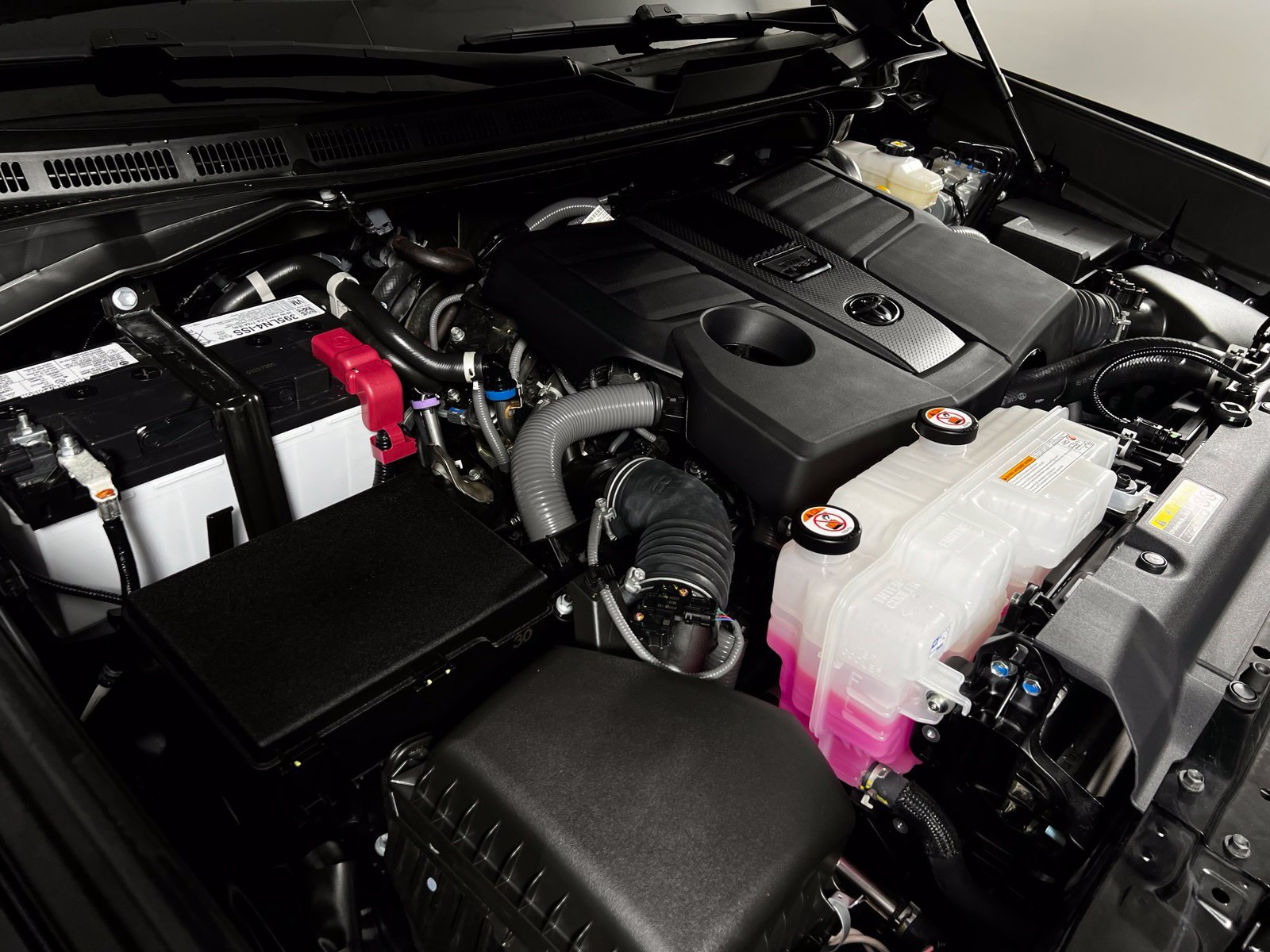 Certified 2026 Toyota Tundra Limited AWD/4WD image 10