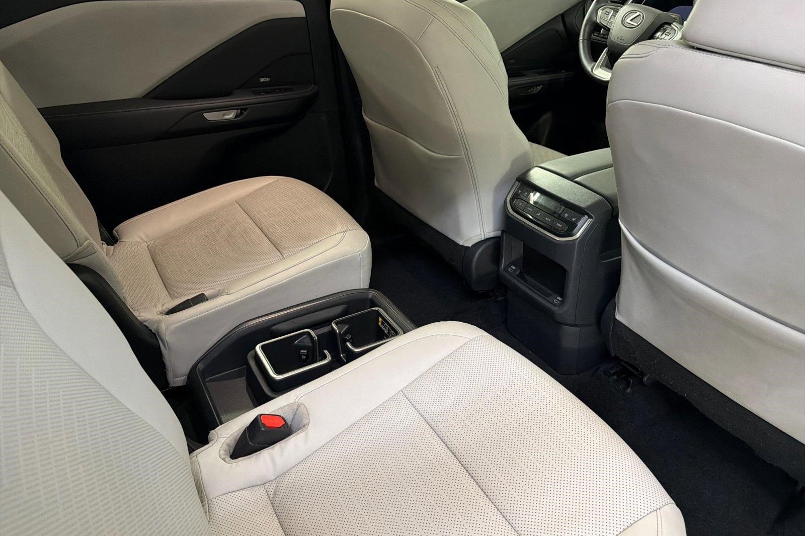 Used 2024 Lexus TX 350 FWD w/ Captains Chair Package image 29