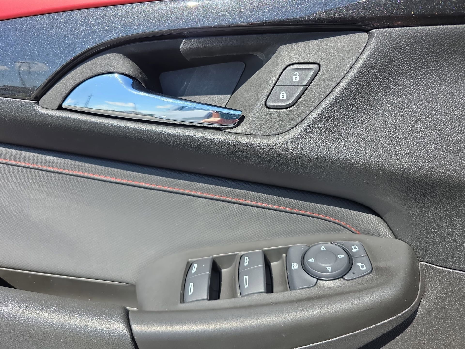 Used 2025 Chevrolet TrailBlazer RS w/ Convenience Package image 26