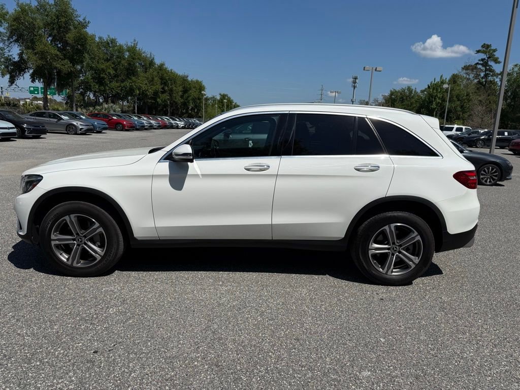 Used 2019 Mercedes-Benz GLC 300 4MATIC w/ Premium Package image 18