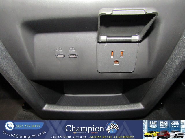 Used 2024 Chevrolet Traverse RS AWD/4WD image 25