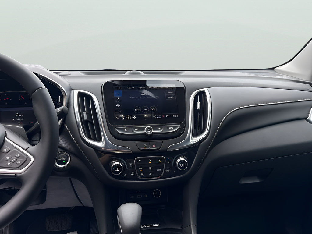 Used 2023 Chevrolet Equinox Premier AWD/4WD image 25