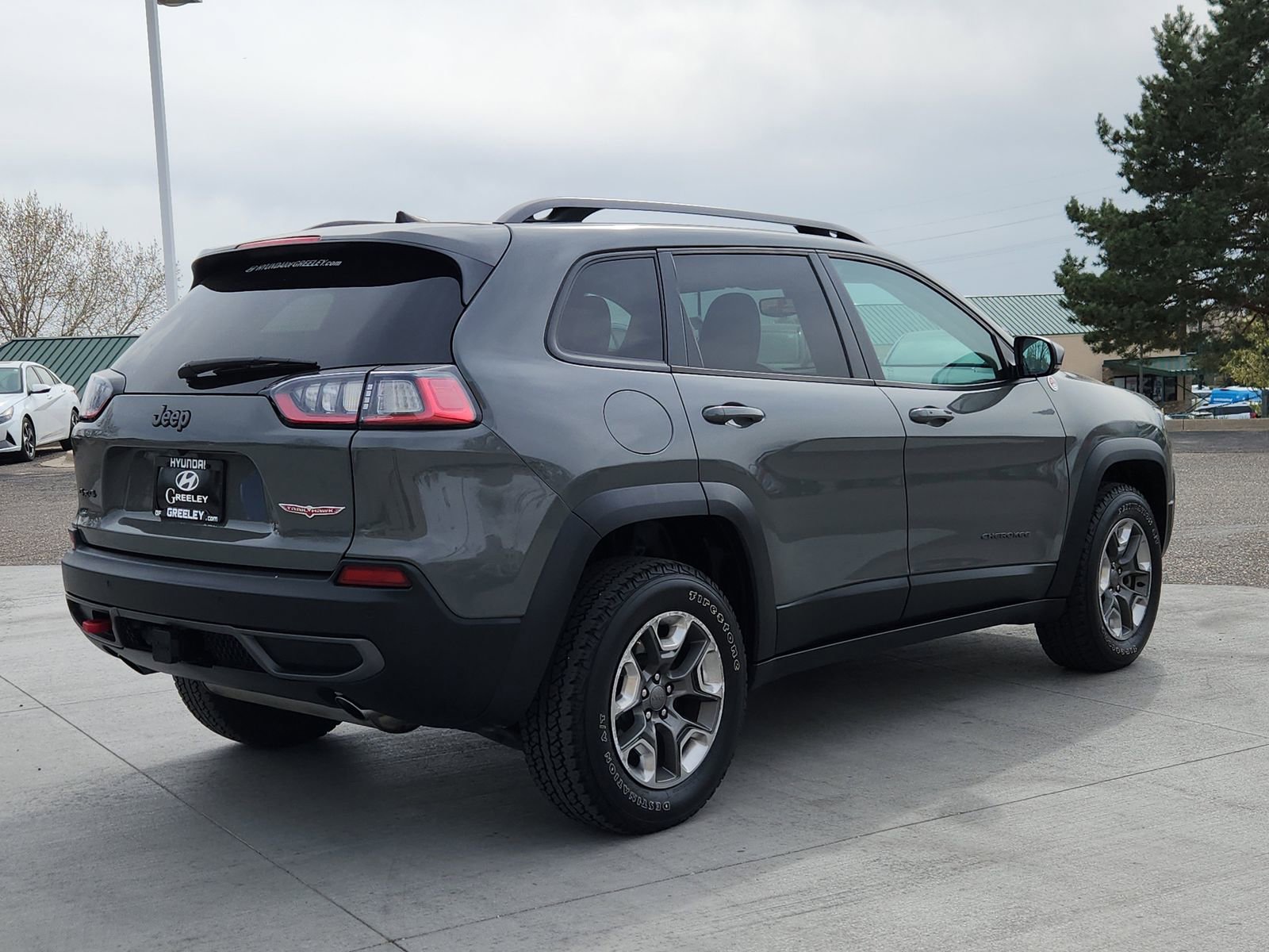 Used 2019 Jeep Cherokee Trailhawk w/ Comfort/Convenience Group AWD/4WD image 5