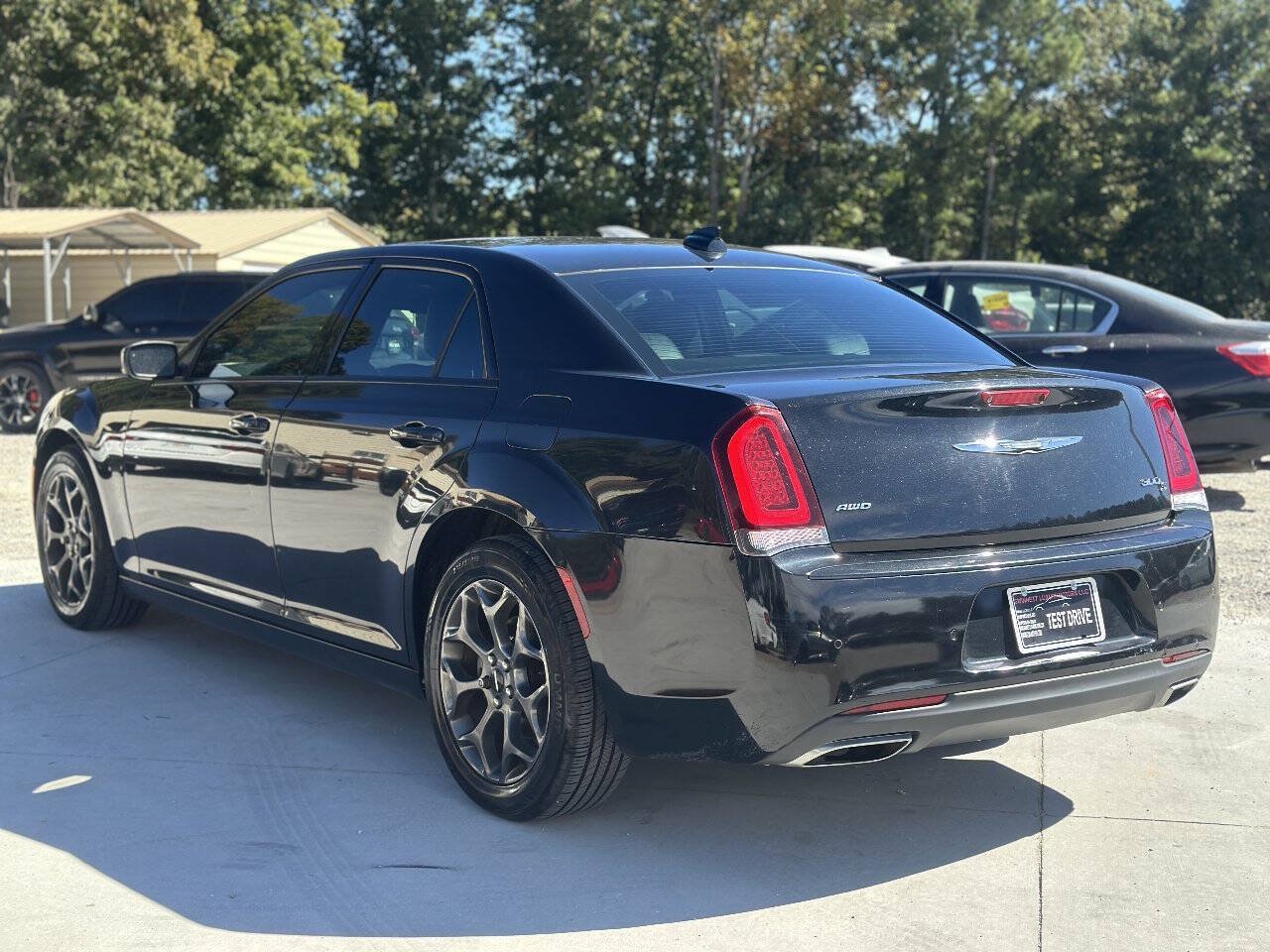 Used 2015 Chrysler 300 S w/ 300S Premium Group AWD/4WD image 5