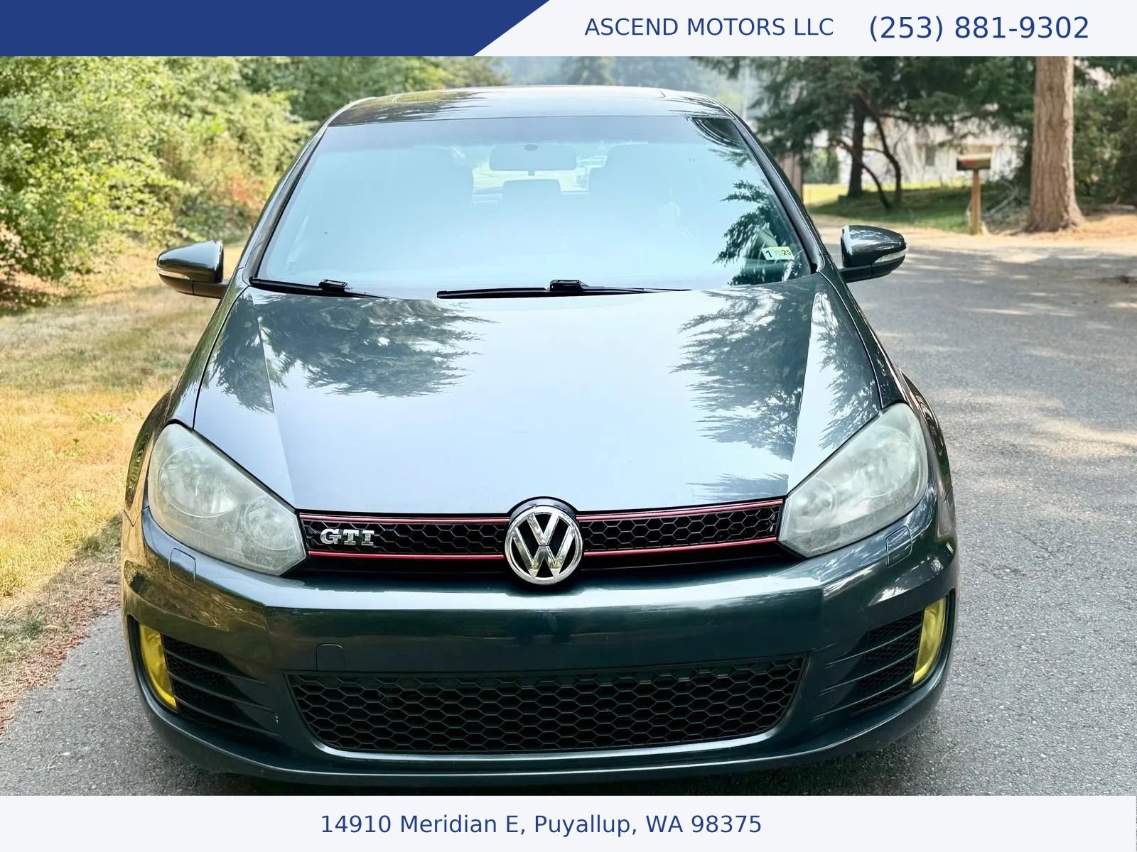 Used 2010 Volkswagen GTI 2-Door FWD image 8