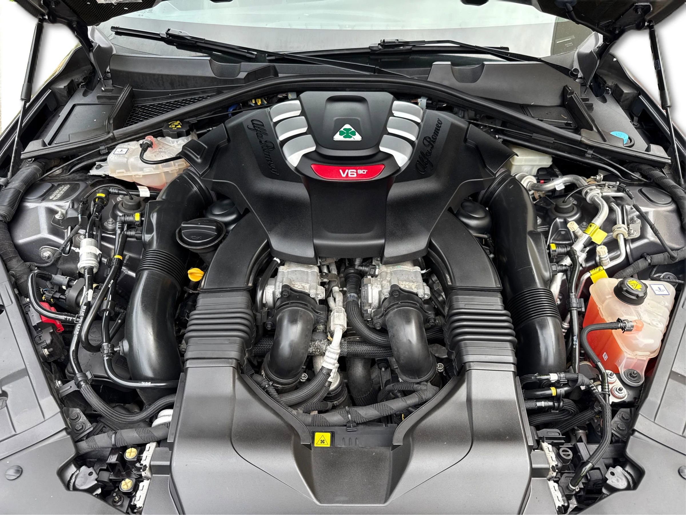 Used 2018 Alfa Romeo Giulia Quadrifoglio w/ Driver Assist Dynamic Package RWD image 11