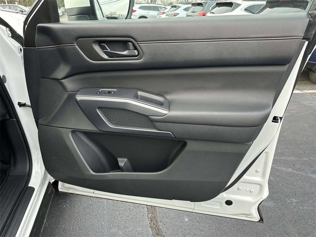 Used 2024 Nissan Pathfinder Rock Creek image 10