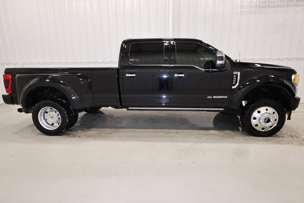 Certified 2022 Ford F450 Platinum w/ FX4 Off-Road Package image 2