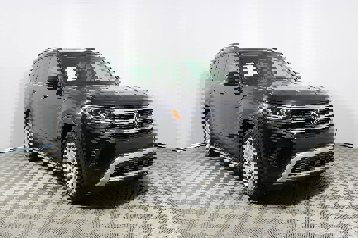 Used 2023 Volkswagen Atlas SE w/ Panoramic Sunroof Package image 32