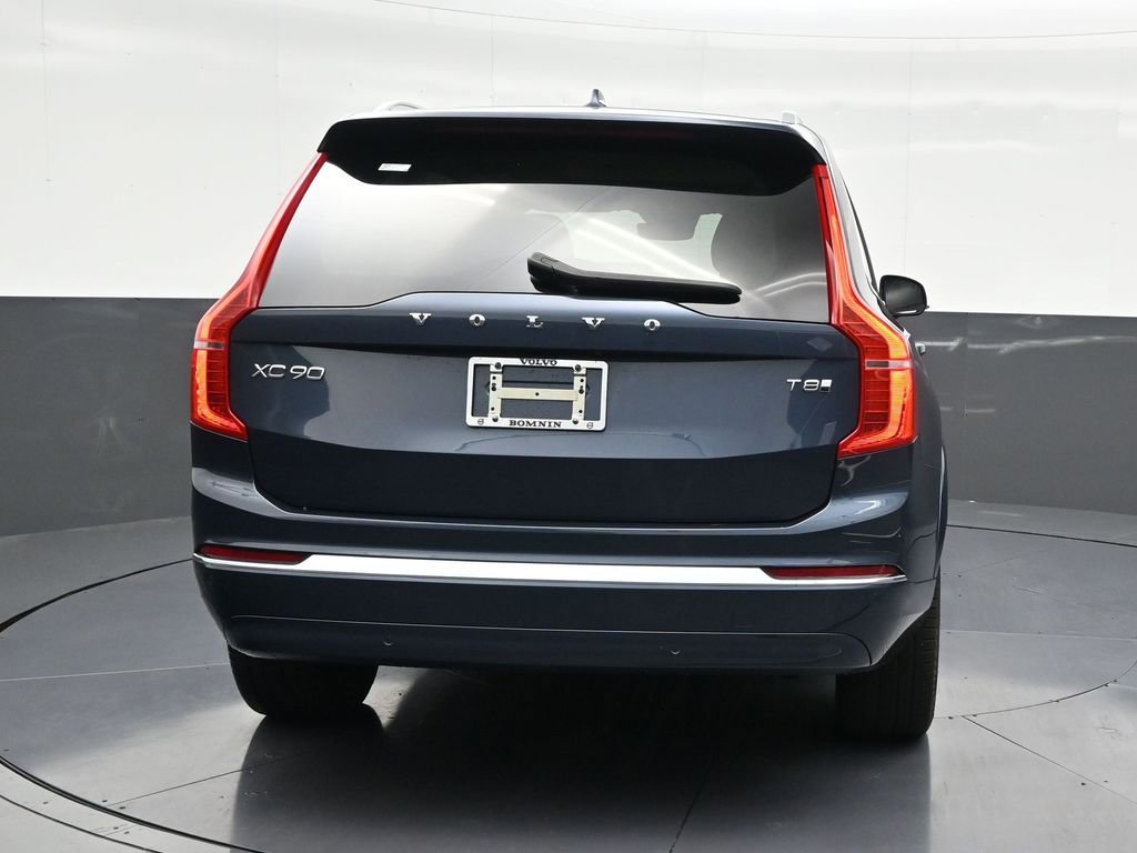 Certified 2025 Volvo XC90 T8 Core w/ Protection Package image 5