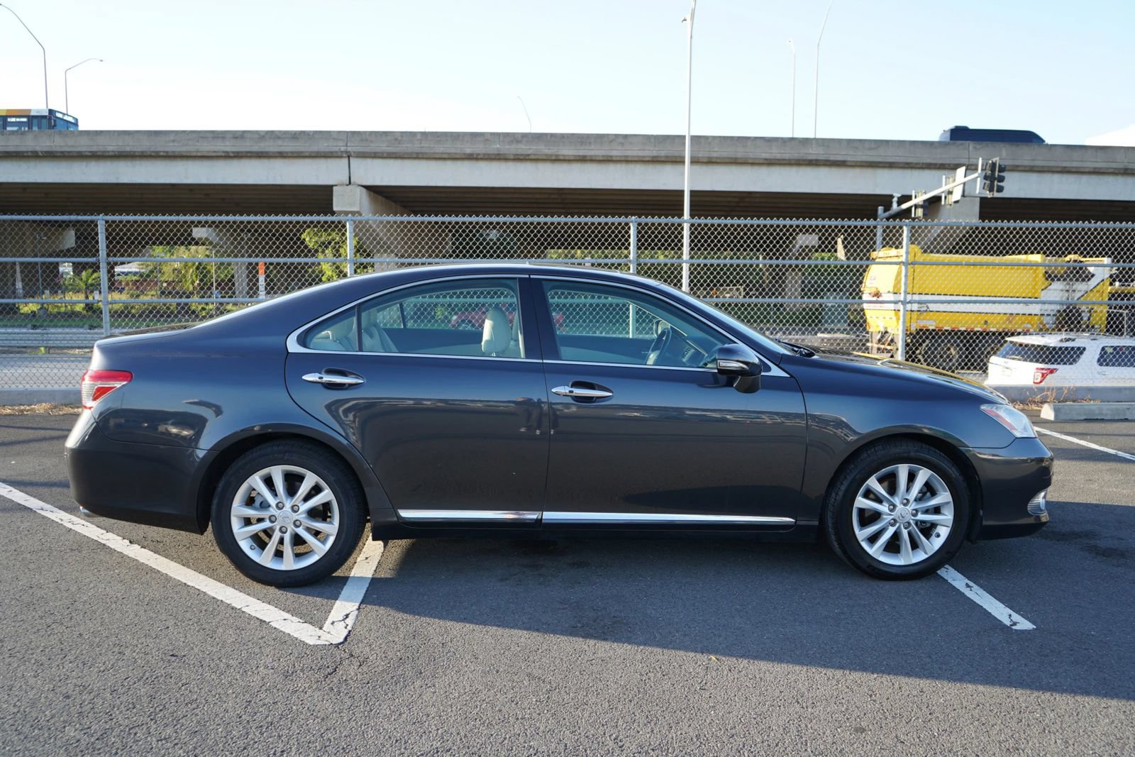 Used 2011 Lexus ES 350 FWD image 23
