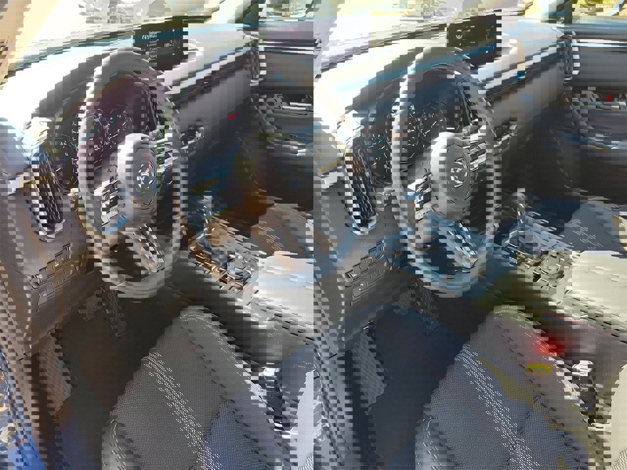 Used 2025 MAZDA CX-50 AWD 2.5 S w/ Premium Package image 16