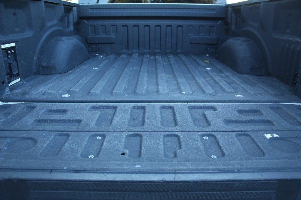 Used 2022 Ford F150 XL w/ Equipment Group 101A High RWD image 11