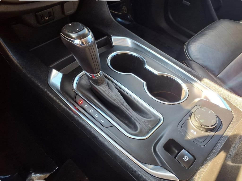 Used 2019 Chevrolet Traverse LT w/ LT Premium Package image 14