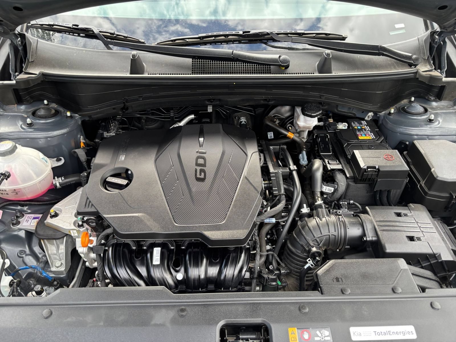 Used 2025 Kia Sportage LX FWD image 31