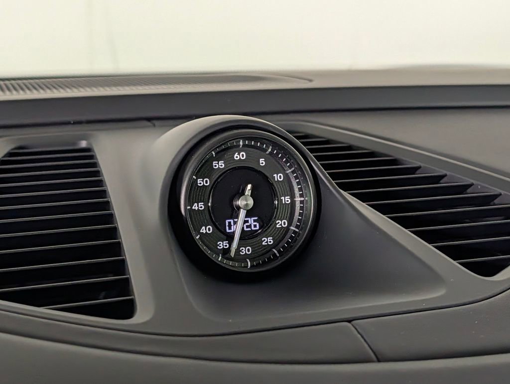 New 2026 Porsche Macan 4S Electric image 29